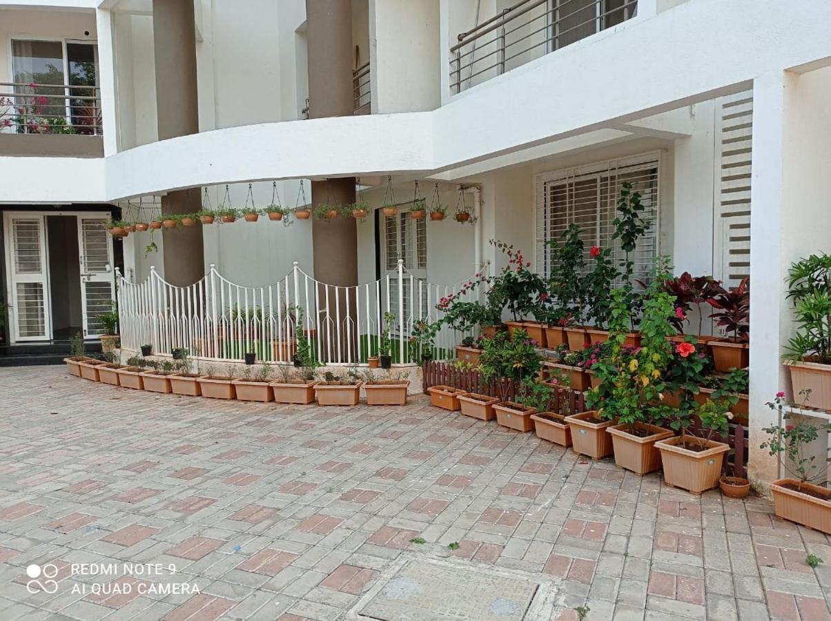 Stay Nc Homestay Nashik Extérieur photo